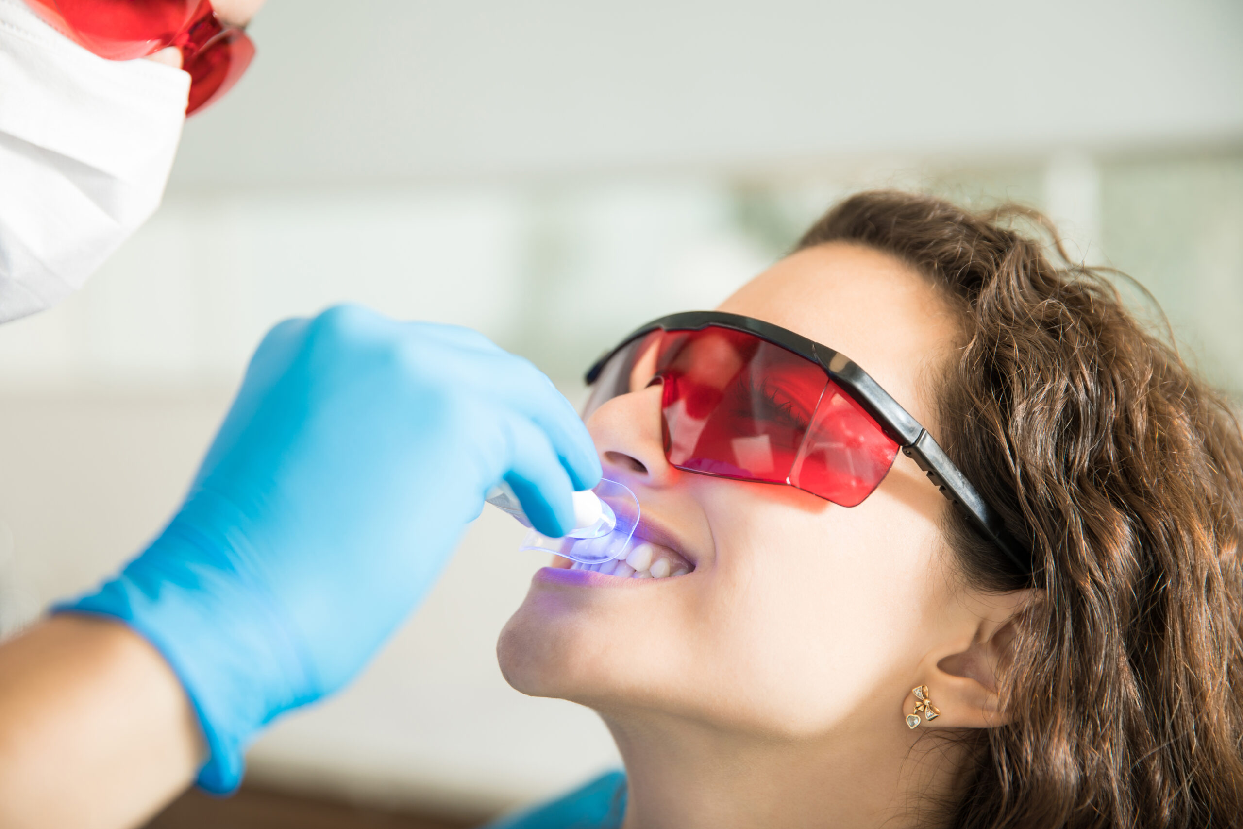 dentist teeth whitening cost in-house treatment
